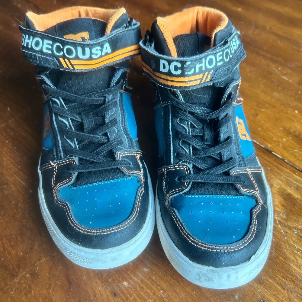DC hi-tops